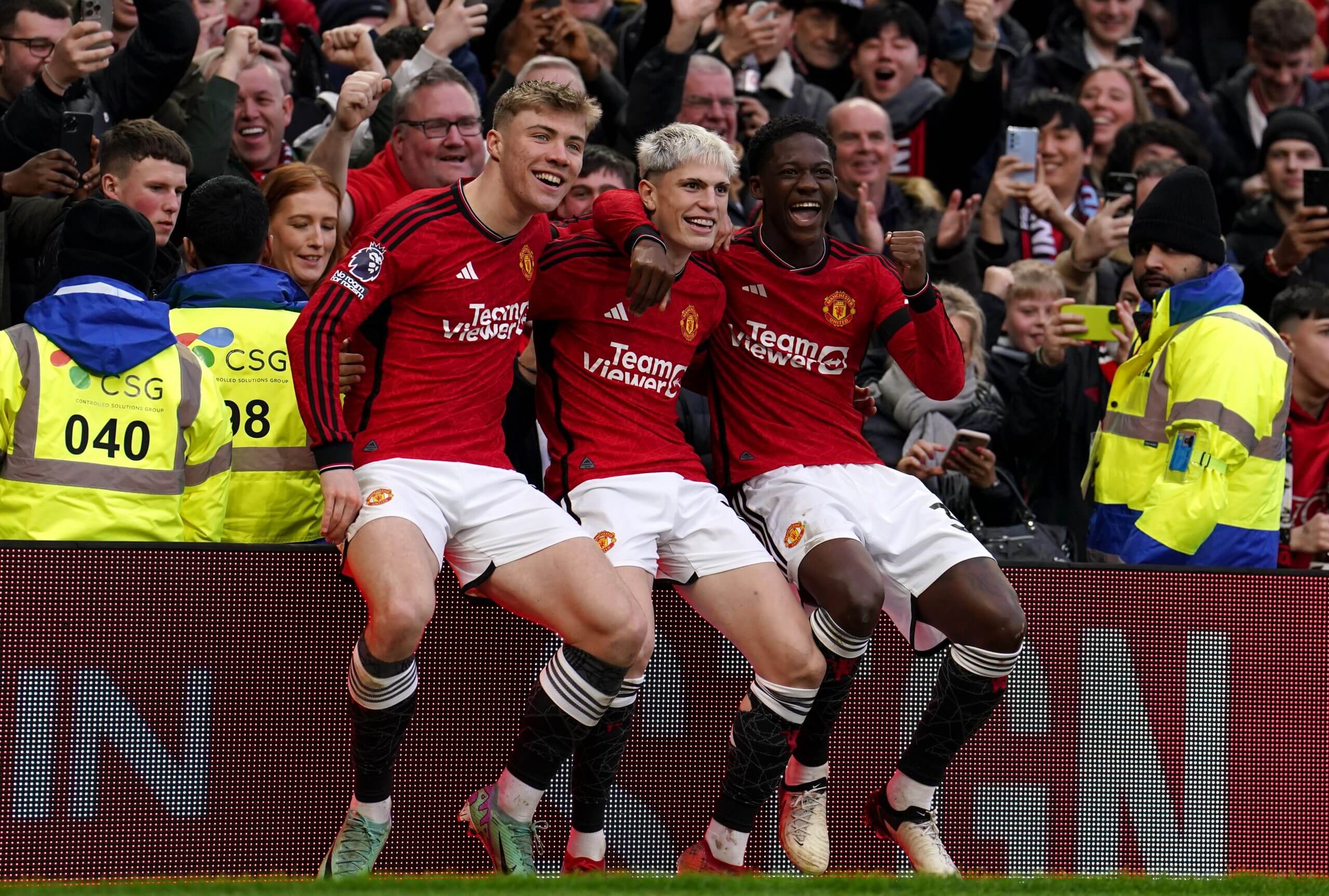 曼联绝杀那不勒斯,库尔图瓦统治全场 曼联绝杀那不勒斯,库尔图瓦统治全场